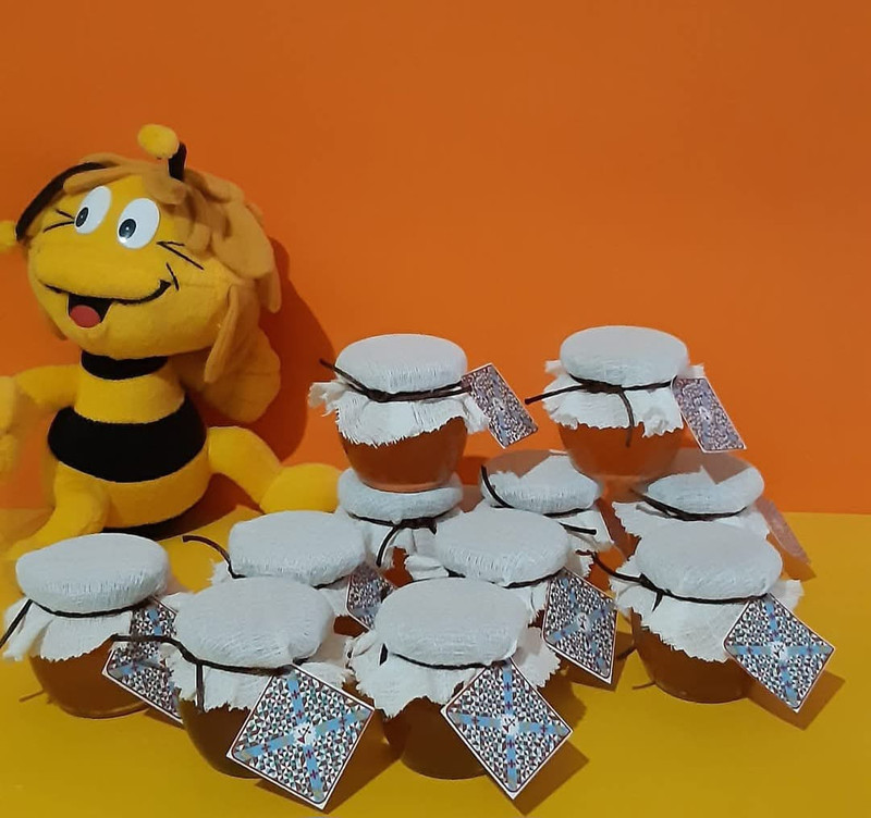 Tarritos de miel para regalos de eventos.